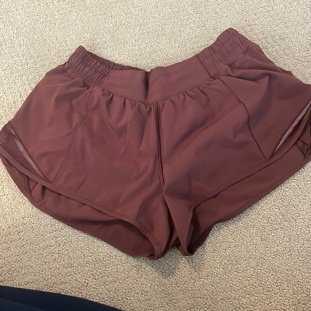Maroon Hotty Hot shirt 2.5 Inch - Size 8 Lululemon Great condition